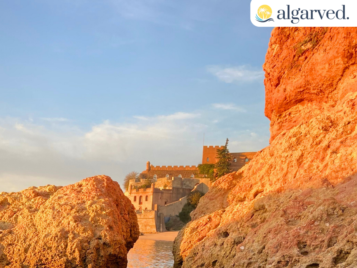 The 5 Best Beaches for Kids in the Algarve 7 Ferragudo Castle 1600 × 1200 px